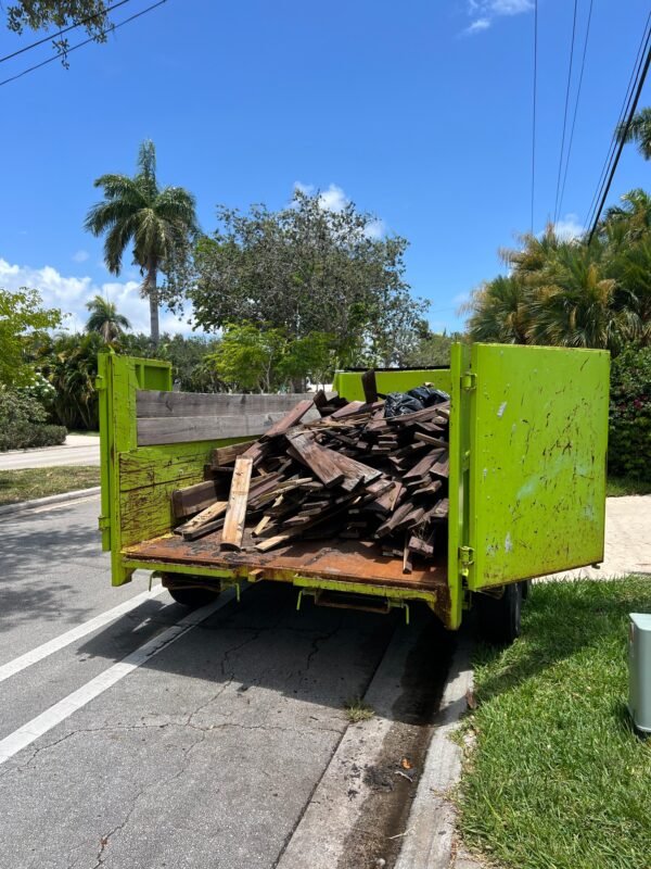 15 Yard Dump Trailer - Image 2